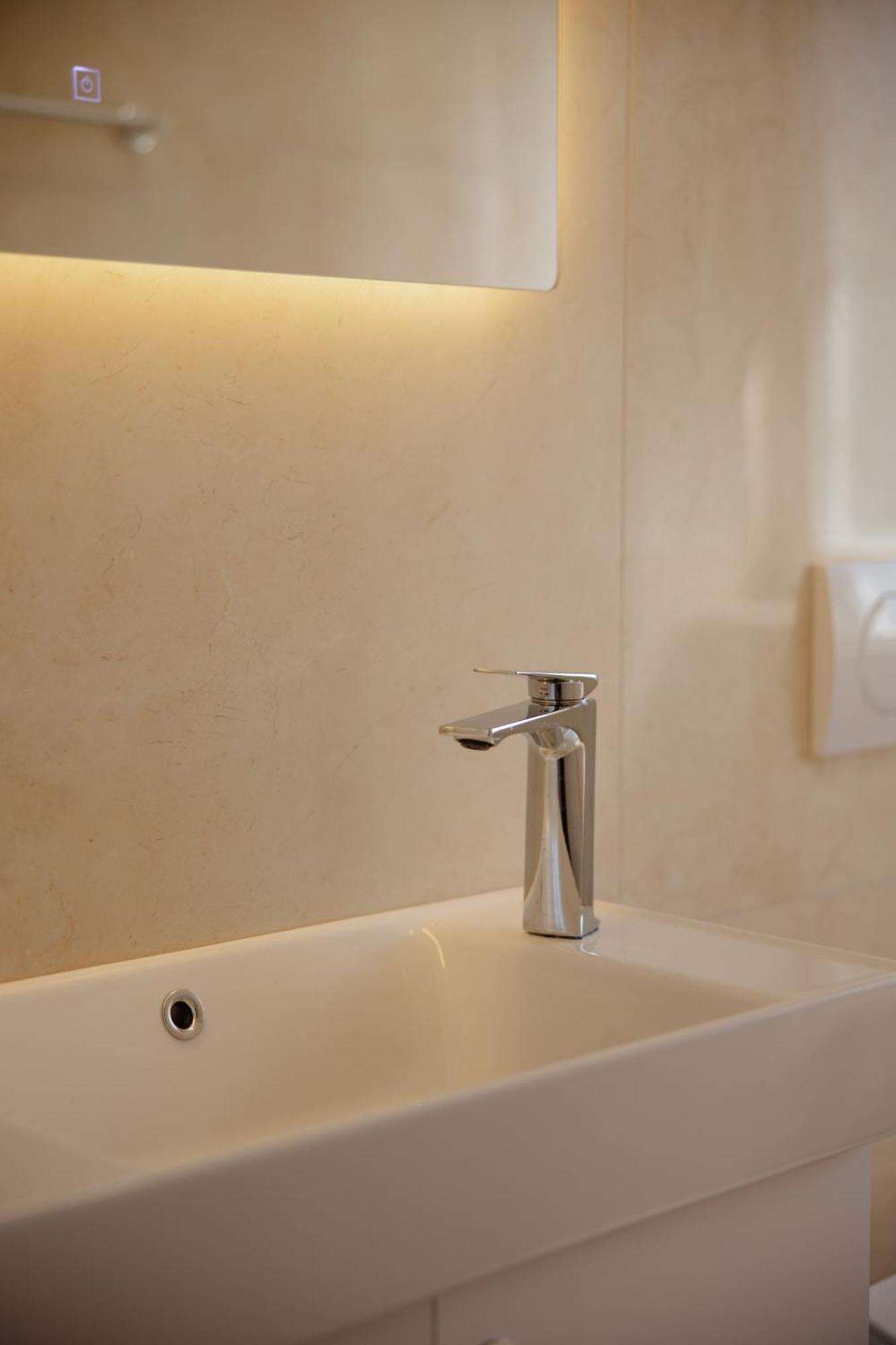 City Center Studio Apartments Shkodër Екстериор снимка