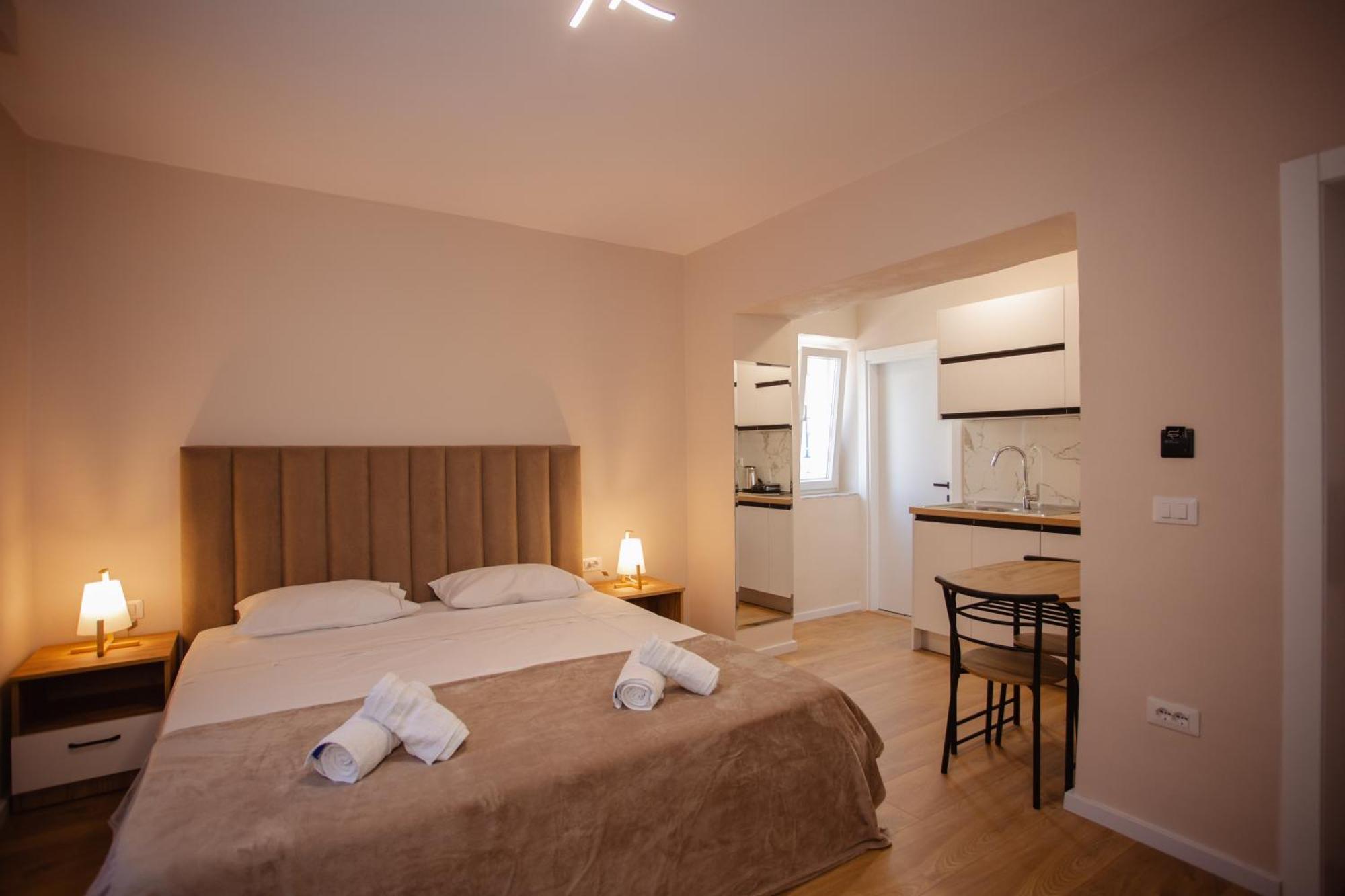 City Center Studio Apartments Shkodër Екстериор снимка